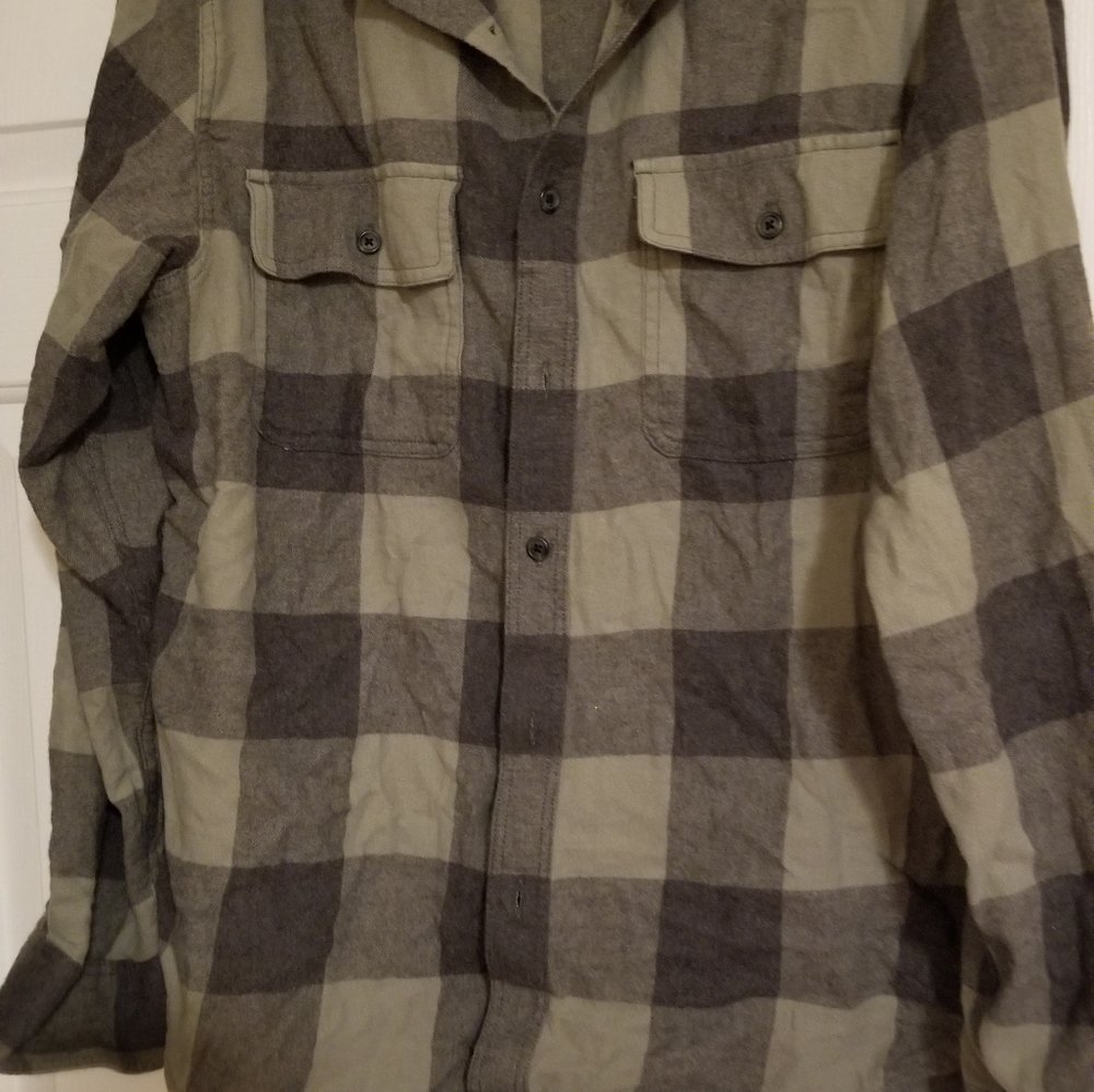 Men's button down flannel